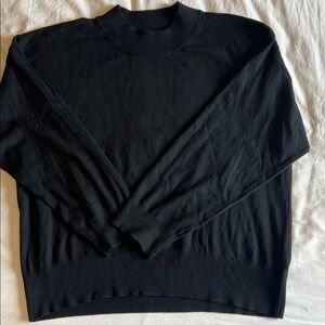 a new day Women's Black Crewneck Sweater